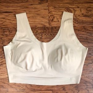 True Body Scoop Neck